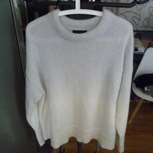 BANANA REPUBLIC OMBRE PALE GREY OFF WHITE MOHAIR WOOL CREW NECK WOMEN SW…